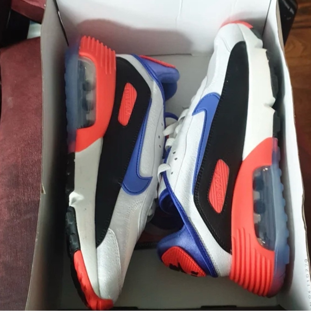 Nike Air Max - White, Black, Red, Blue